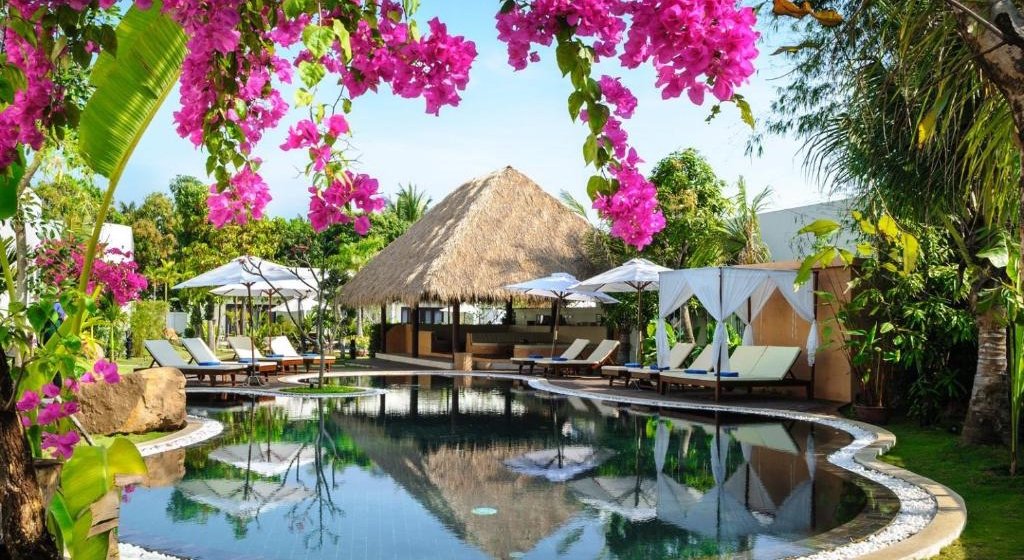 Pool at the Navutu Wellness Retreat in Siem Reap, Cambodia